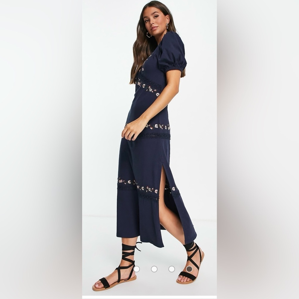 NWT ASOS Design Tall Lace insert Midi dress with Floral Embroidery in Navy - Picture 9 of 14